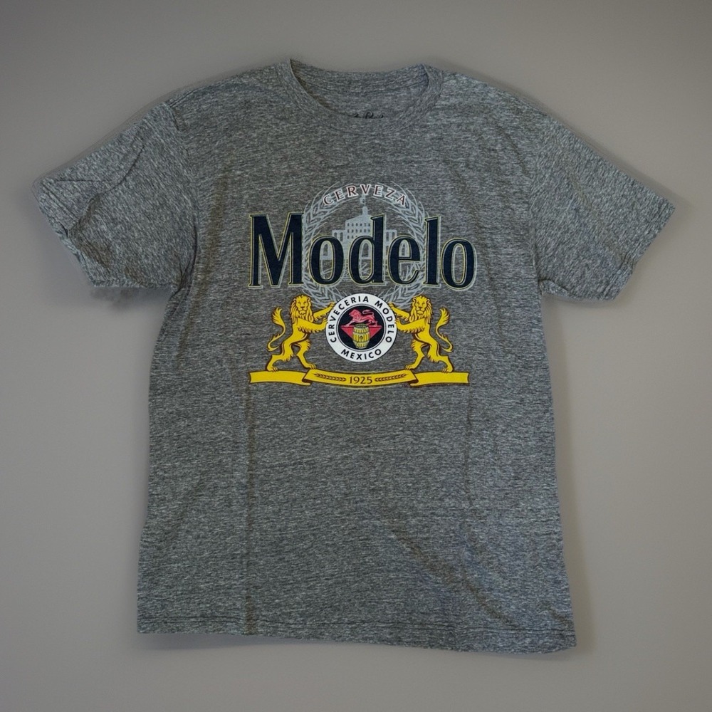 Modelo Crest Tee Men's M Tee Luv Gray Short Sleeve Crew Neck Tshirt New